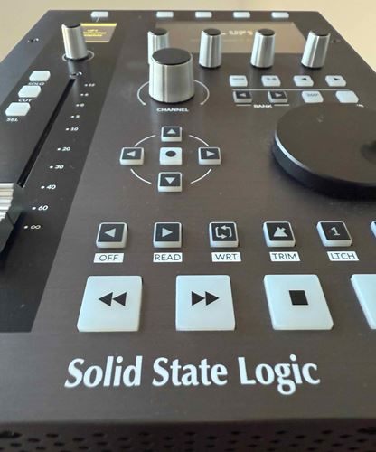 Ssl-UF1 DAW controller